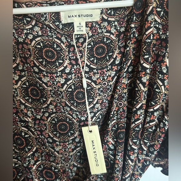 ✨NWT✨✨ Max Studio Ruffle Crepe High/Low Wrap Midi Dress - Picture 4 of 6